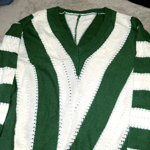 V-NECK SWEATER green and white! size LARGE, never worn, great quality!